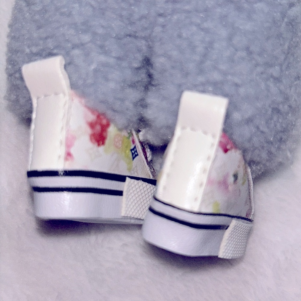 Labubu “Fashion” Shoes - Picture 4 of 4